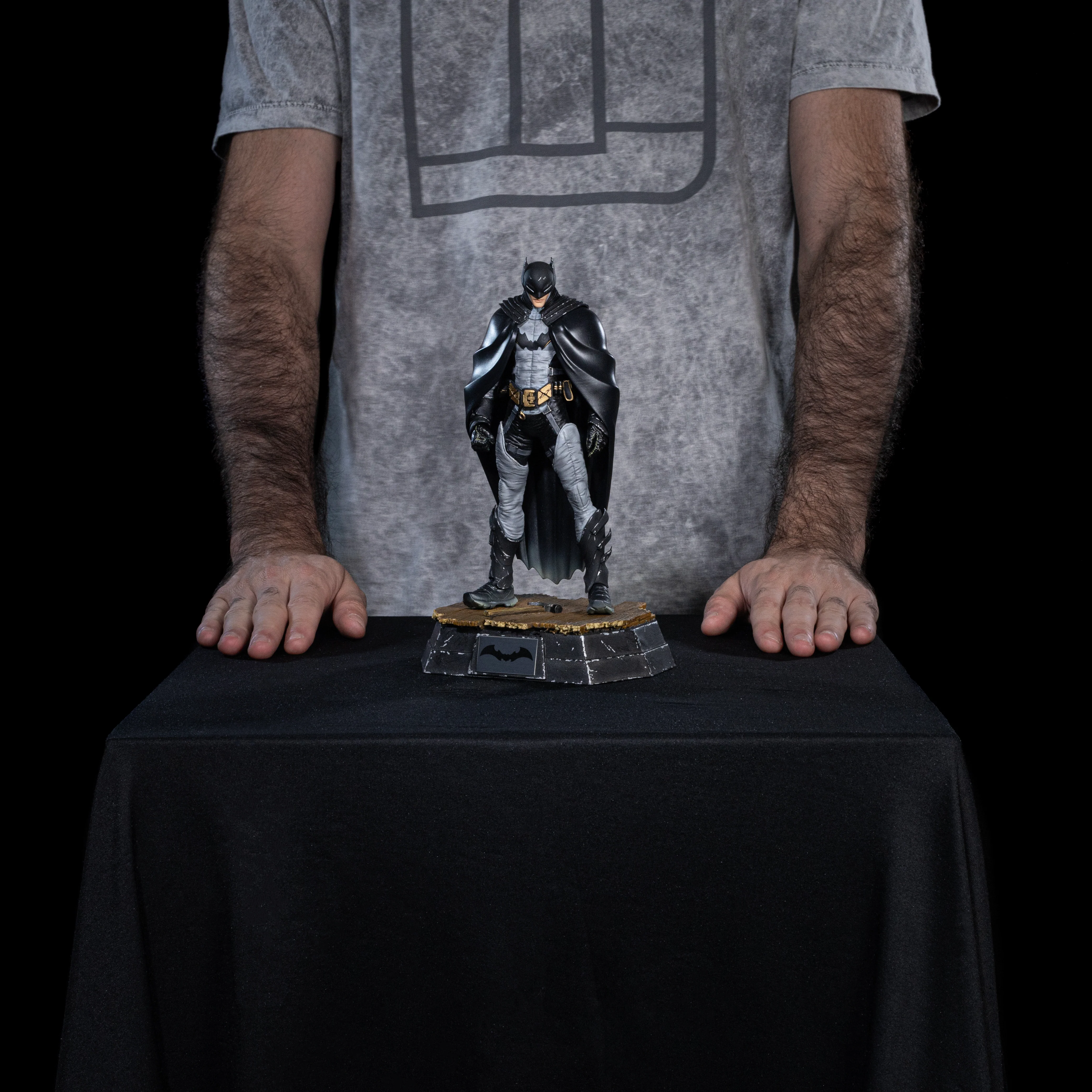 Batman by artist Rafael Grampá : 1/10 Art Scale Statue - Image 5