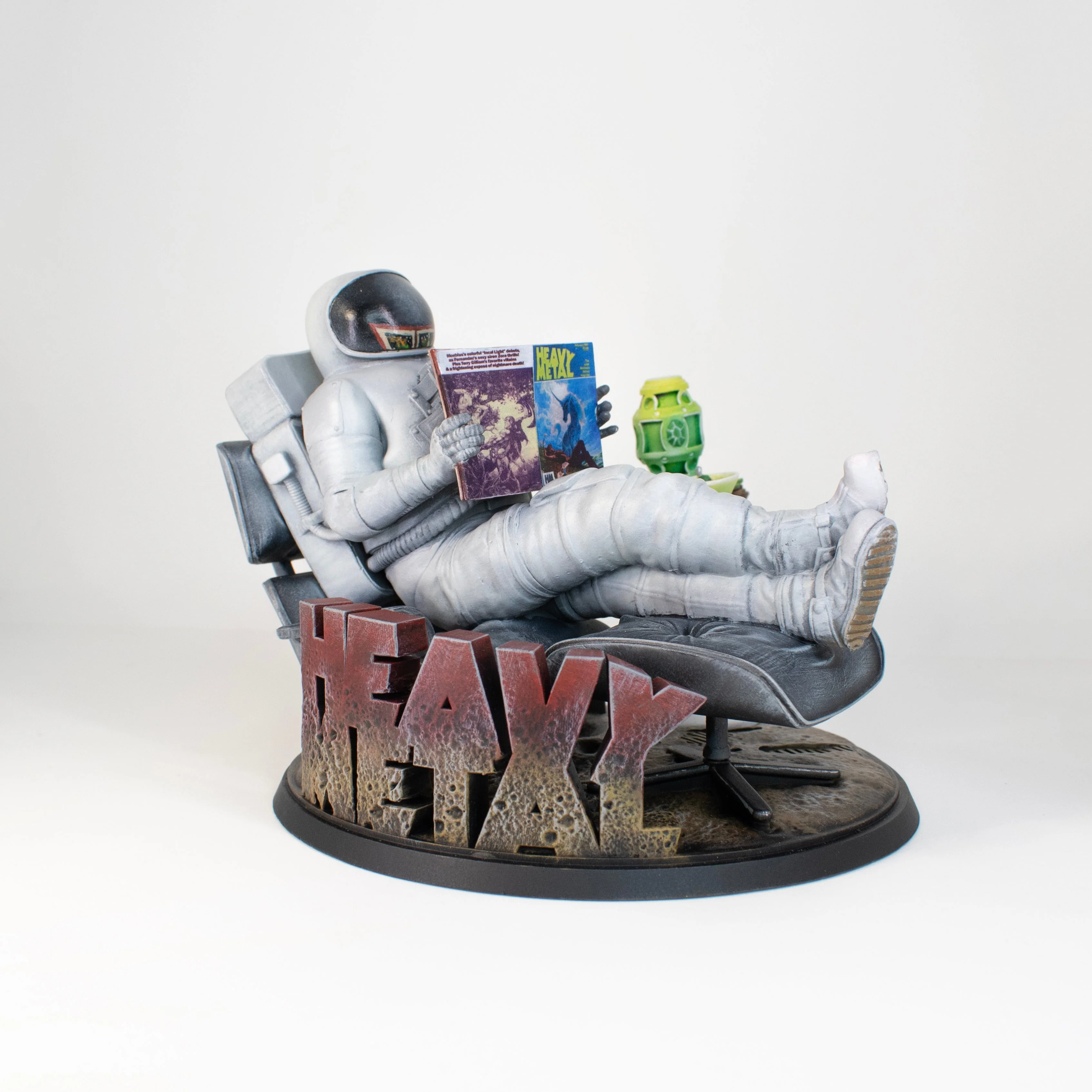 Grimaldi Resin Unpainted Model Kit - Image 10