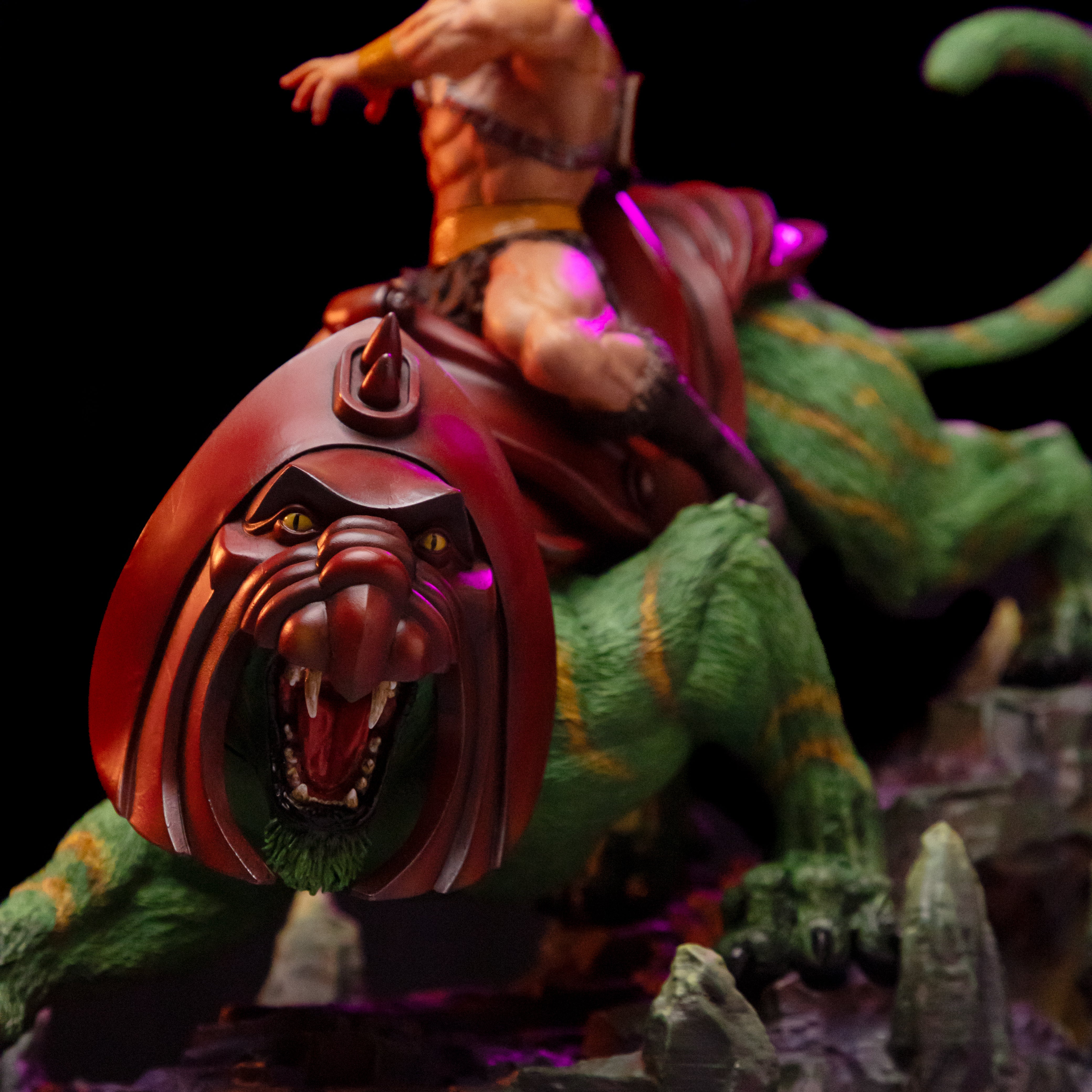 HeMan and Battle Cat Masters of the Universe Art Scale 1/10 Statue - Image 4